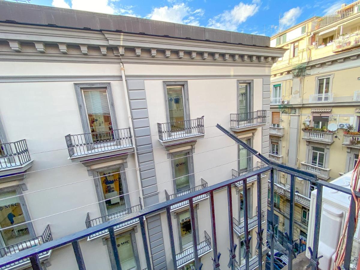 Le Casette Di Piazza Borsa Napoli Ngoại thất bức ảnh
